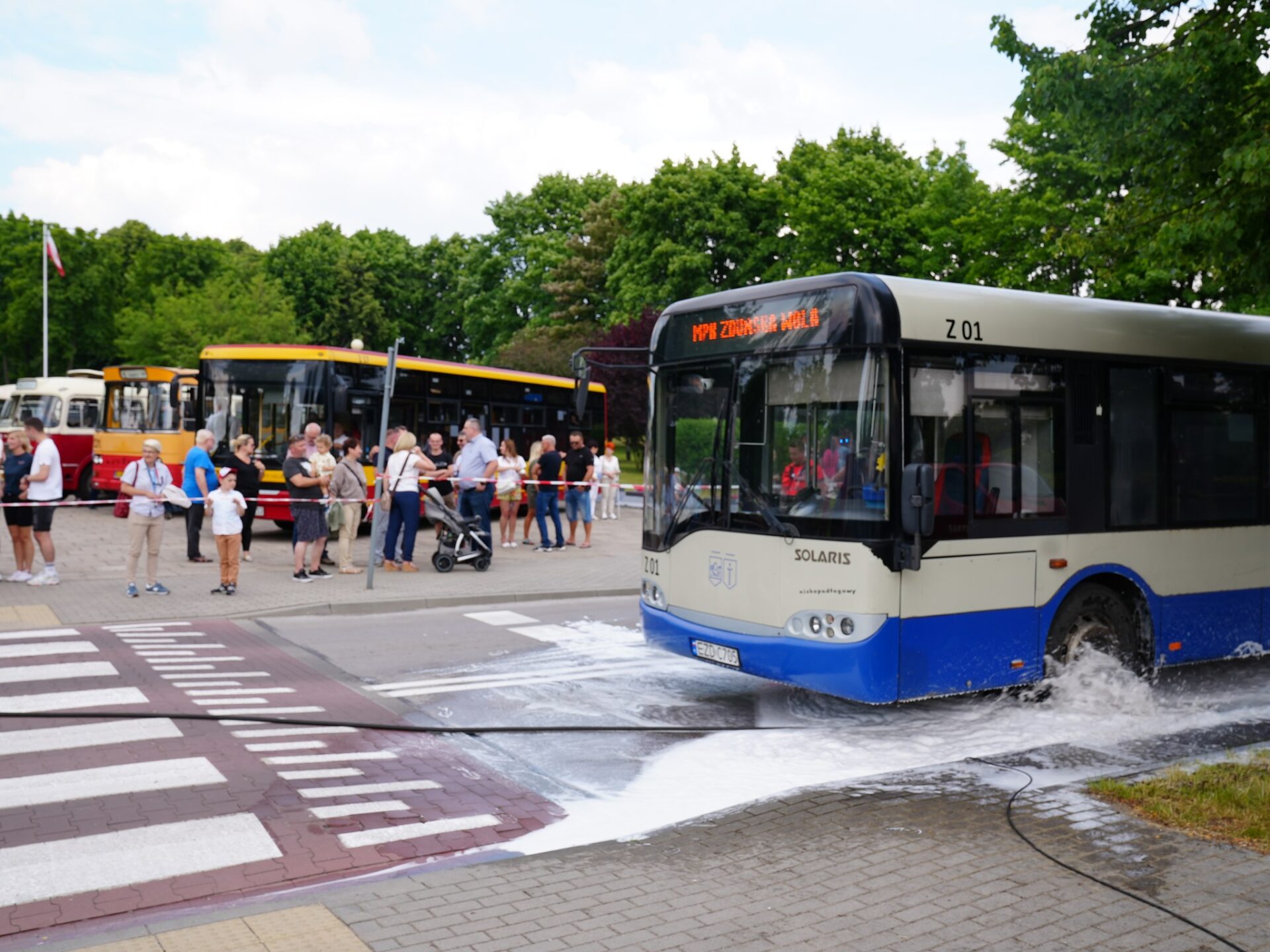 347239391 712076657391135 2849699209908873964 N