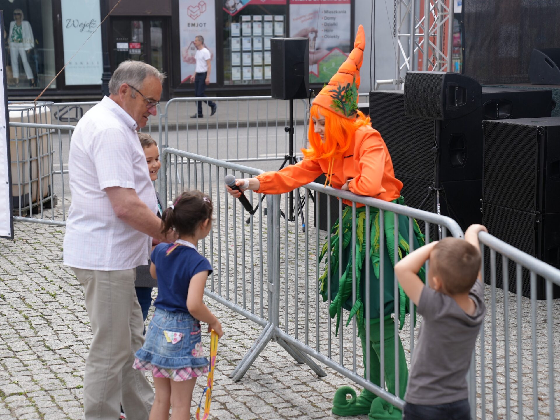 354464912 712678147330986 1181634111279925855 N