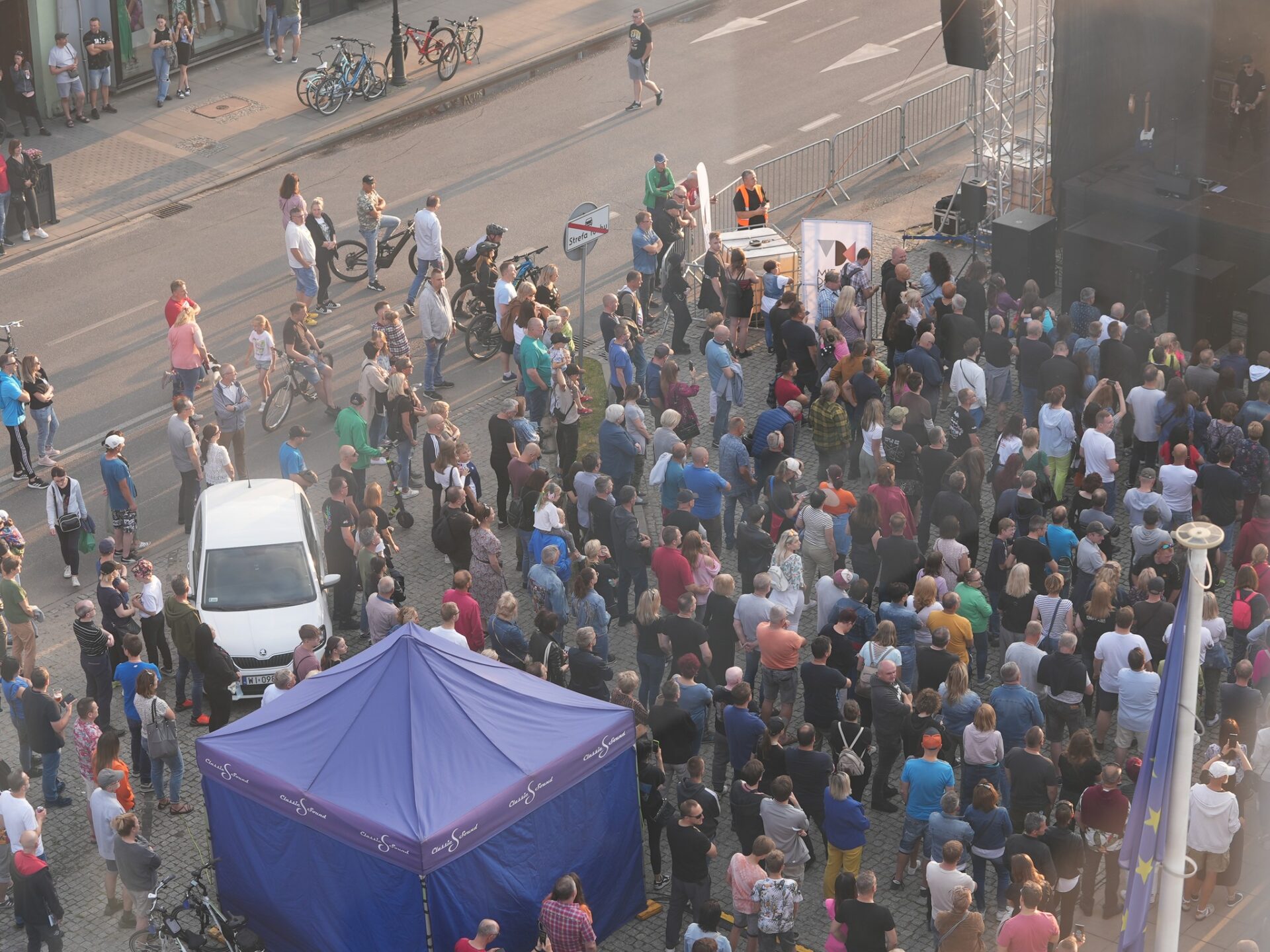 354469629 712759600656174 3533078998740730640 N