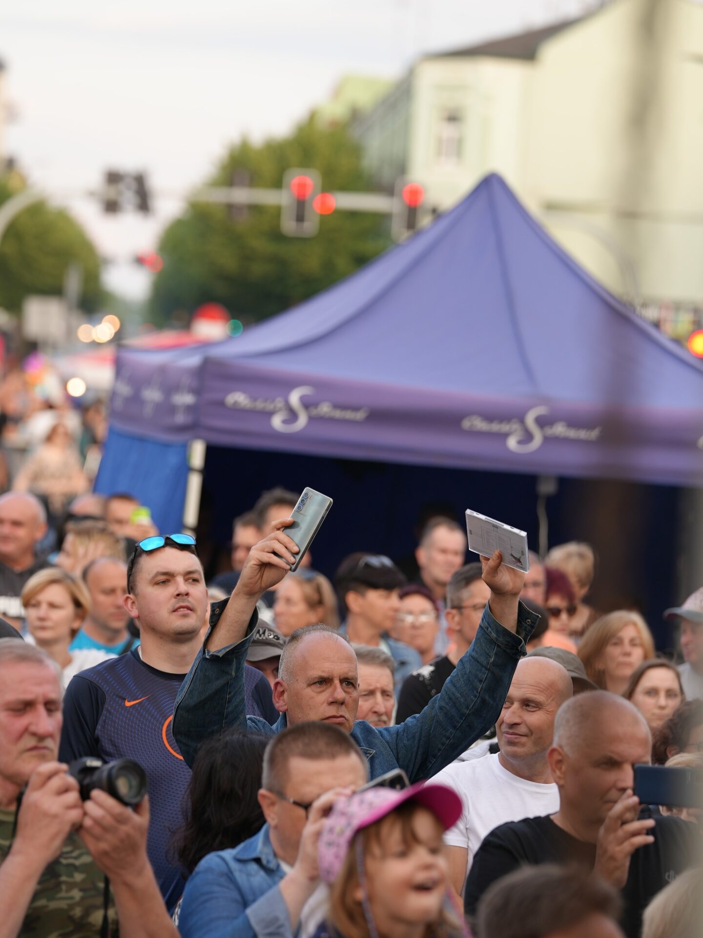 354469988 712758417322959 126944373445954432 N