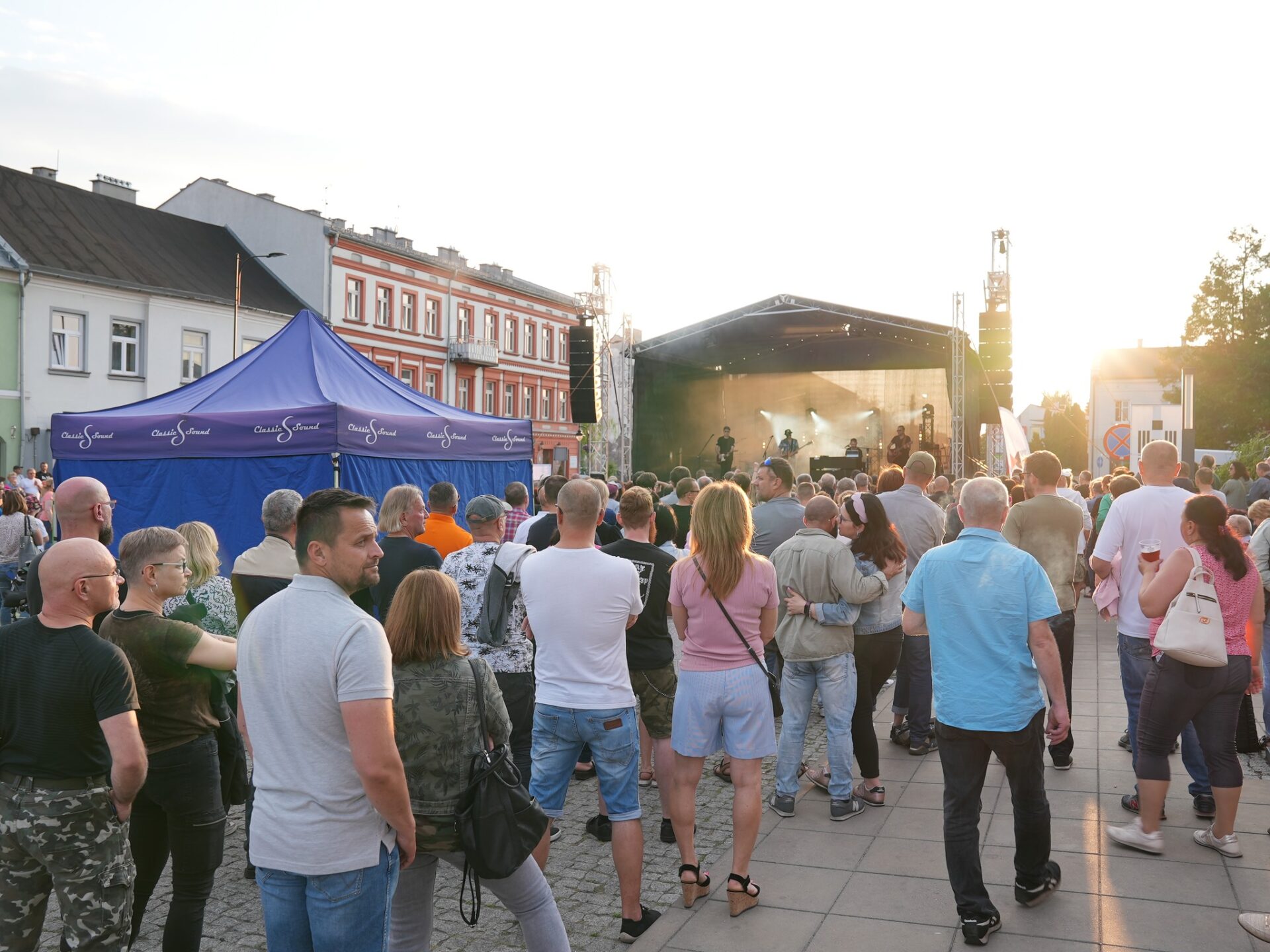 354634759 712759497322851 8019247488327004309 N