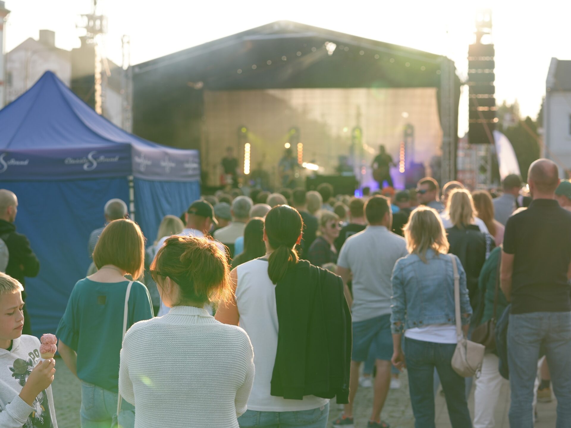 354867743 712759403989527 1015535522417568989 N