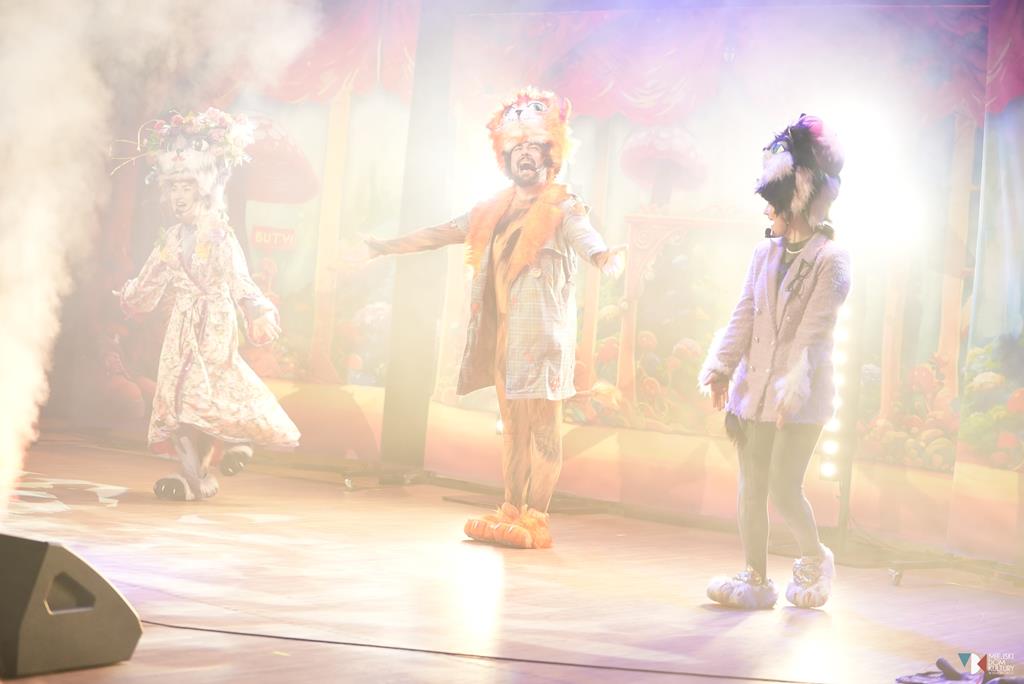 DSC07230 Copy