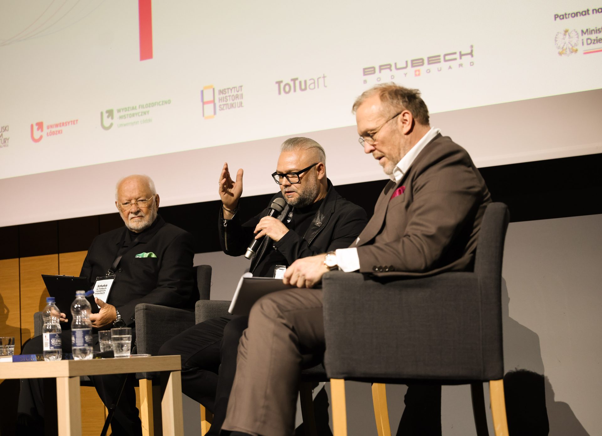 22 10 2026 Konferencja 17