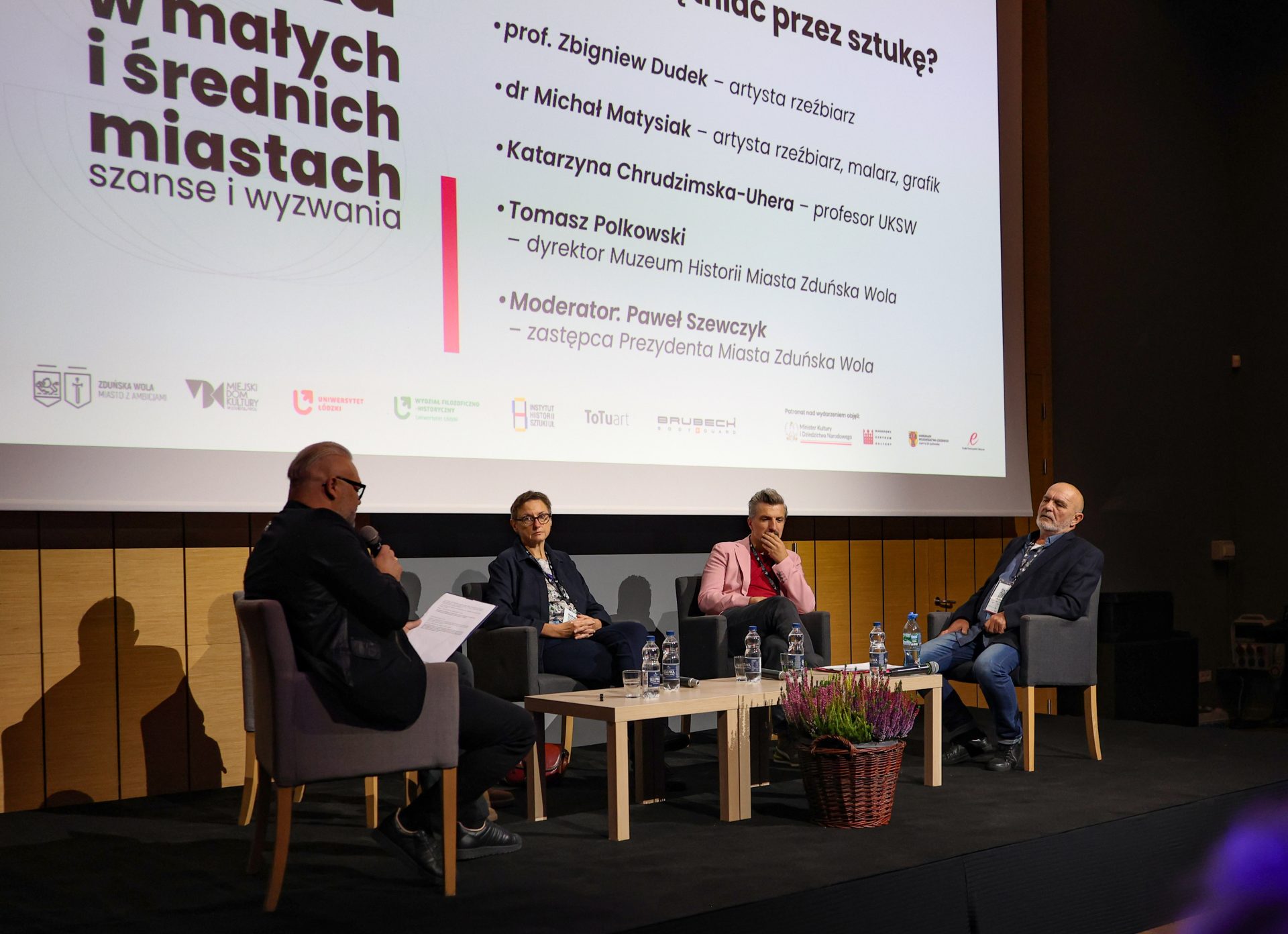 22 10 2026 Konferencja 24